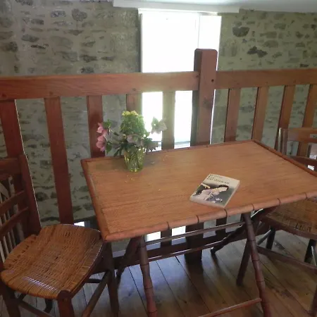 Au Son Du Jardin Poitevin B&B