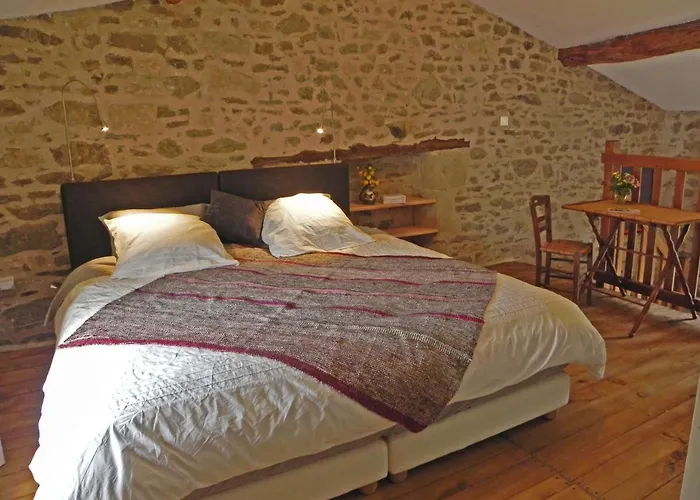 Bed & Breakfast Au Son Du Jardin Poitevin