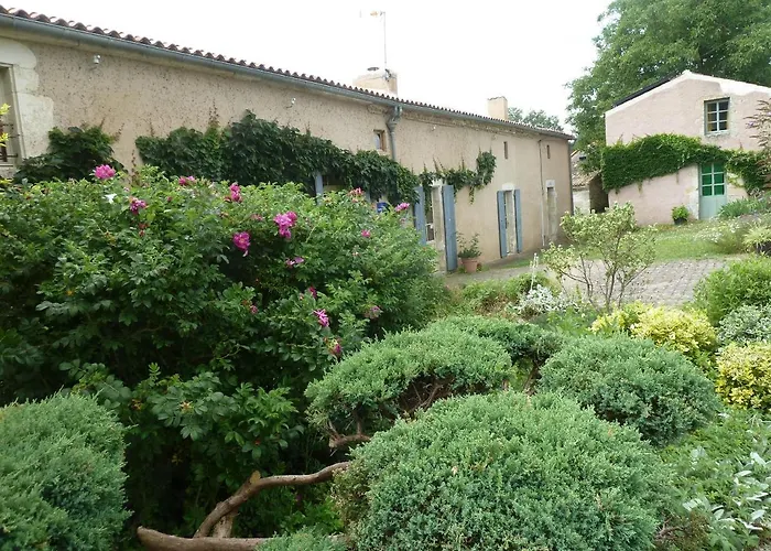 Au Son Du Jardin Poitevin Saint-Laurs