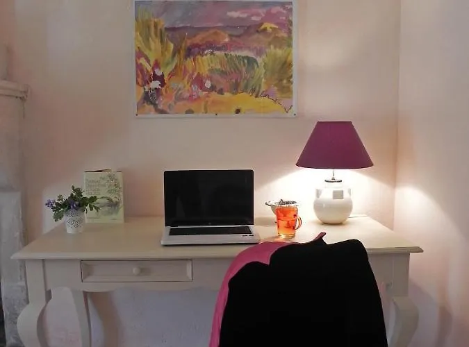 Au Son Du Jardin Poitevin Bed & Breakfast 3*